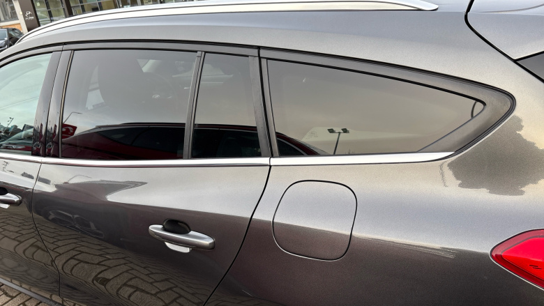 Ford Focus 1.5 EcoBlue 120 Titanium 5dr Auto Diesel Estate